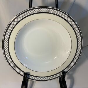 New Ralph Lauren Silk Ribbon Pearl Round vegetable bowl 10” diameter A11